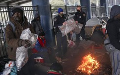 Tai ương dồn dập tấn công nước Mỹ, người dân thêm khó khăn