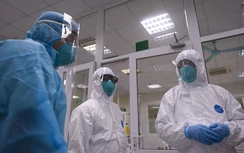 Covid-19 ngày 19/2: 3 bệnh nhân rất nặng sẽ tiếp tục điều trị thế nào?