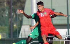 Cầu thủ phạm lỗi thô bạo khiến đối phương bất tỉnh còn diễn hài trên sân