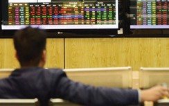 Chứng khoán hôm nay 25/2: VN-Index trồi sụt, HNX-Index “bay cao”