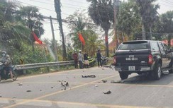 Trên đường về báo tin bố gặp TNGT, người đàn ông bị xe bán tải tông tử vong