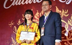 Kỳ thủ trẻ nhận "món quà" đặc biệt trị giá tiền tỷ