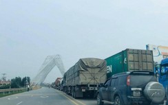 Tạo điều kiện để xe chở hàng qua chốt kiểm dịch trên QL18