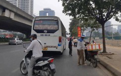 Hà Nội "điểm danh" cả chục xe khách thường xuyên chạy "rùa bò"