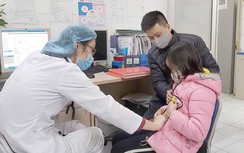 Thời tiết giao mùa, làm gì để trẻ không nhiễm bệnh?