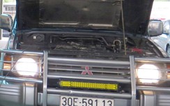 Vẫn nhan nhản ô tô “độ đèn” dù bị phạt nặng