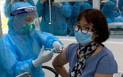 Những người Việt đầu tiên tiêm vaccine ngừa Covid-19 nói gì?