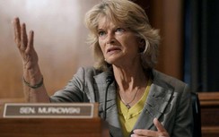 Ông Trump tuyên bố đối đầu đến cùng với Nghị sĩ "bất trung" Lisa Murkowski