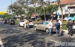 Tài xế bối rối khi bị phạt ở đầu hầm sông Sài Gòn - đường Võ Văn Kiệt