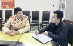 Nghẹt thở cứu người phụ nữ ở Hải Phòng định nhảy cầu tự tử