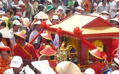 Tưng bừng lễ hội Nghinh Ông Sông Đốc cầu mưa thuận gió hoà, ra khơi bình an