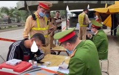 Phạt tài xế xe bán tải dương tính với ma túy ở cao tốc Hà Nội - Thái Nguyên