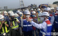 Chủ tịch UBND TP. HCM kiểm tra tiến độ nhà ga Ba Son tuyến metro số 1