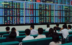 Chứng khoán hôm nay 17/3: Cổ phiếu ngân hàng, dầu khí "tỏa sáng"