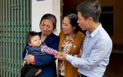 Nước mắt hạnh phúc của người mẹ mang gen bệnh hiếm