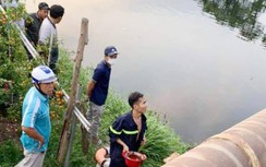 Người nhái "lặn" dưới sông Vàm Thuật đen ngòm tìm cô gái nhảy cầu tự tử