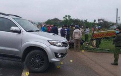 Video TNGT 24/3: Nam sinh tử vong sau va chạm giữa xe máy và ô tô trên QL1A