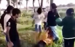 Bé gái bị đánh hội đồng vì... bị nghi có tình cảm với người yêu của bạn