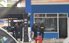 Vì sao cửa hàng xăng dầu ở TP HCM bị cảnh sát vây, kiểm tra?