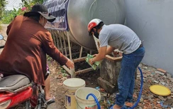 Cư dân chung cư ở TP.HCM chật vật vì... mất nước 3 ngày liền