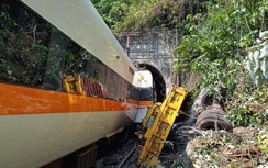 Tàu điện trật bánh khi đang chạy vào hầm, thương vong rất lớn ở Đài Loan
