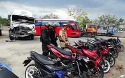 Quái xế bỏ chạy tán loạn khi bị CSGT vây bắt trên QL51 qua Đồng Nai