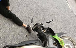 Đi ngược chiều, tài xế xe máy gây tai nạn trên QL18 làm 2 người bị thương