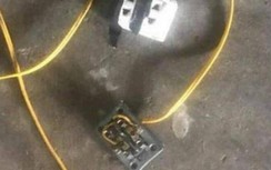 Nam sinh lớp 10 bị điện giật tử vong vì đeo tai nghe khi sạc điện thoại