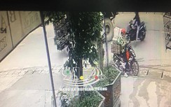 Video: Nam thanh niên đi xe máy đâm vào xe tải, tử vong tại chỗ