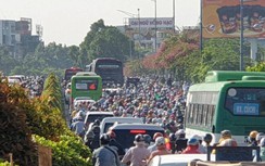TP.HCM: Kẹt xe nghiêm trọng tại cửa ngõ Tây Bắc