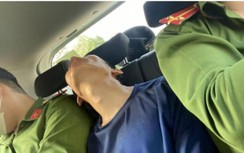 Khống chế kịp thời đối tượng ngáo đá dùng dao đe dọa người thân