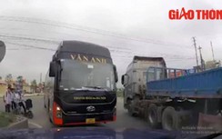 Tước GPLX đối với tài xế Limousine đi ngược chiều trên QL1A