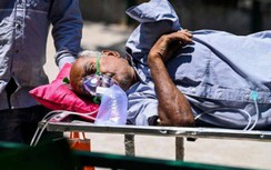 Rút ống thở nhường nhau trong thảm họa Covid-19 ở Ấn Độ ám ảnh bác sĩ Việt