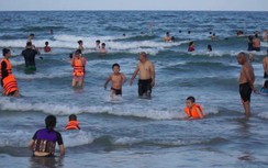 Tắm biển - nguy cơ cao lây nhiễm Covid-19 nhìn từ bài học của Ấn Độ