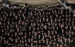 Video giẫm đạp kinh hoàng tại Israel, hàng trăm người thương vong