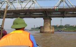 Từ 4/5, cấm tàu thuyền lưu thông qua luồng đường thuỷ cầu Đuống