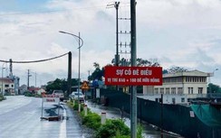 Đan Phượng: Đê sông vừa nâng cấp tốn 300 tỷ đã bị nứt gãy