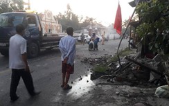 Video: Vào cua mất lái, ô tô đâm đổ cột điện, một cô gái tử vong