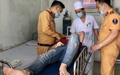 CSGT cứu nam công nhân VSIP nhảy sông Cấm tự tử