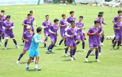 Tuyển Việt Nam coi chừng "viên đạn bọc đường" từ lính bầu Đức