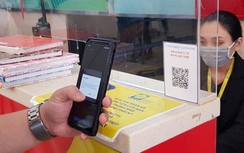 Sân bay Cam Ranh thực hiện khai báo y tế bằng mã QR Code