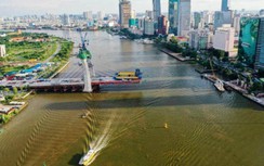 Cầu Thủ Thiêm 2 thi công dầm cầu chính, tàu thuyền bị hạn chế qua lại