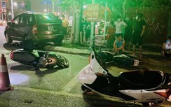 Ô tô đâm hàng loạt xe dừng chờ đèn đỏ ở ngã tư Bùi Viện, 1 người bị thương