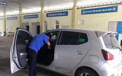 Trung tâm đăng kiểm “xoay xở” thế nào ở vùng tâm dịch Covid-19?