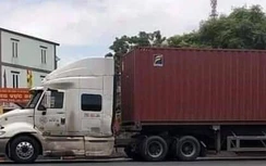 Nghẹt thở truy đuổi xe container thông chốt kiểm soát Covid-19 bỏ chạy