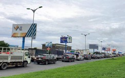 Tai nạn liên hoàn trên cầu Cần Thơ, 1 người chết, giao thông ùn tắc