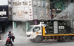 TP.HCM: Cận cảnh quân đội phun khử khuẩn các điểm nóng tại quận Gò Vấp
