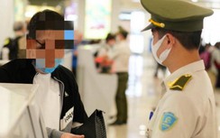 Nữ hành khách dùng giấy tờ giả mua trên mạng đi máy bay