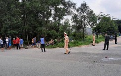 Video TNGT 2/6: Hai nam thanh niên tử vong tại chỗ khi 2 xe máy va chạm