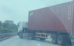 Video: Tài xế xe container lạng lách đánh võng để chạy CSGT và cái kết...